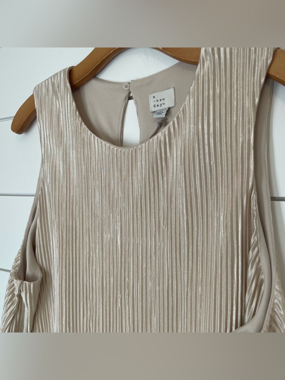 a new day Shimmery Taupe Pleated shell sleeveless tank - Picture 4 of 8